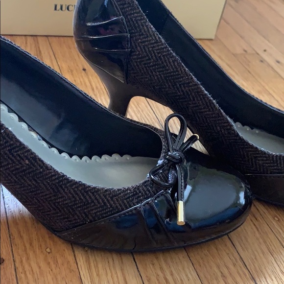 M. Patrick Brown Patent/Tweed 2in Kitten Heels - Picture 3 of 7